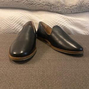 Seychelles Black Blend in Leather Loafer, size 6